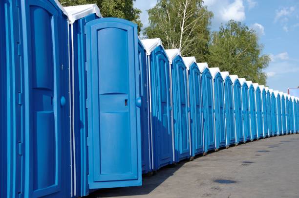 Porta potty delivery and setup